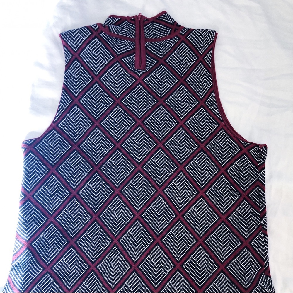 Romeo + Juliet Couture Sleeveless Sweater Dress - Picture 3 of 8